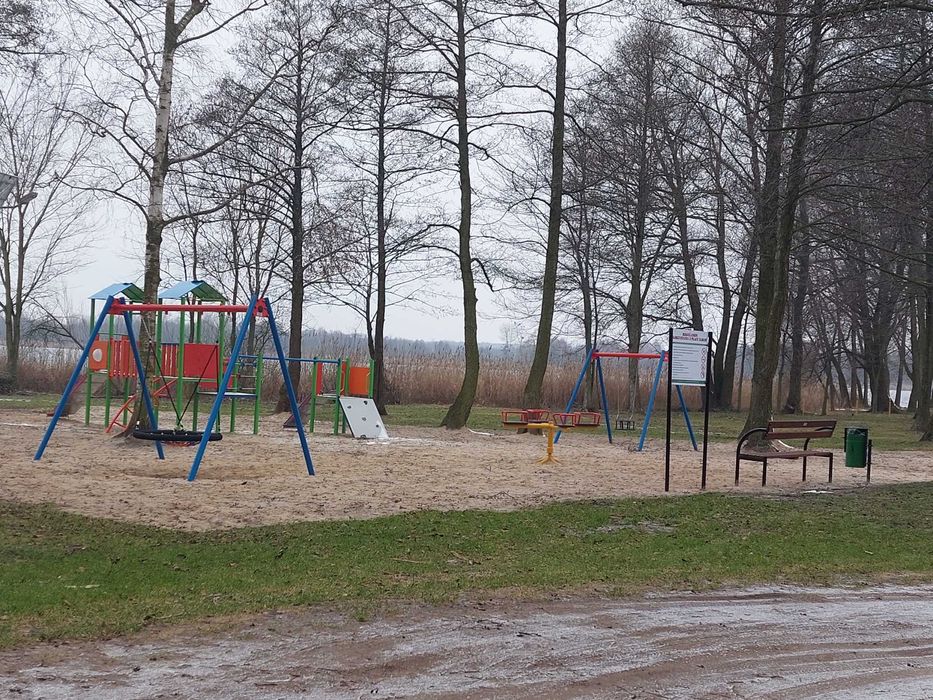 Domek nad jeziorem Gopło w Połajewie Łódka, rowerek wodny
