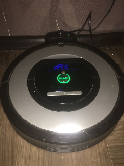 Робот пылесос румба
