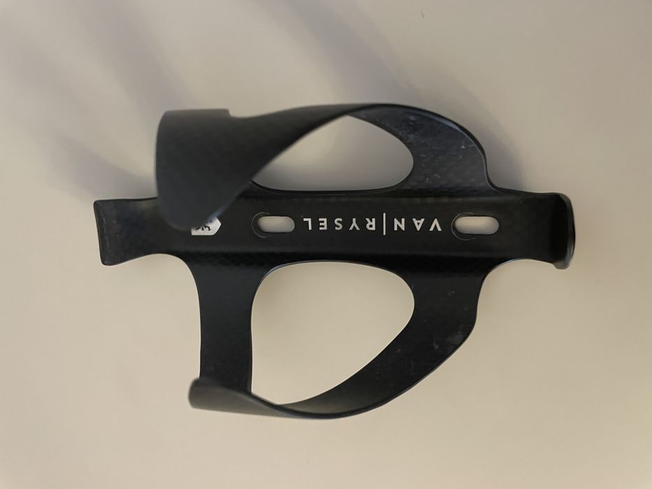 Suporte cantil carbono