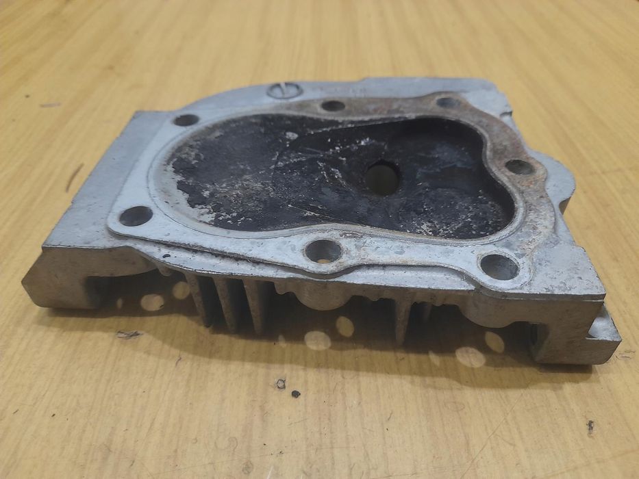 Kubota Tf 55-Ii Głowica Cylindra