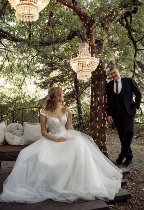 Весільна сукня , не вінчана