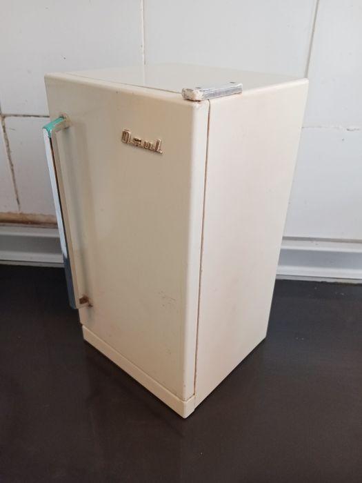 Frigorífico brinquedo vintage