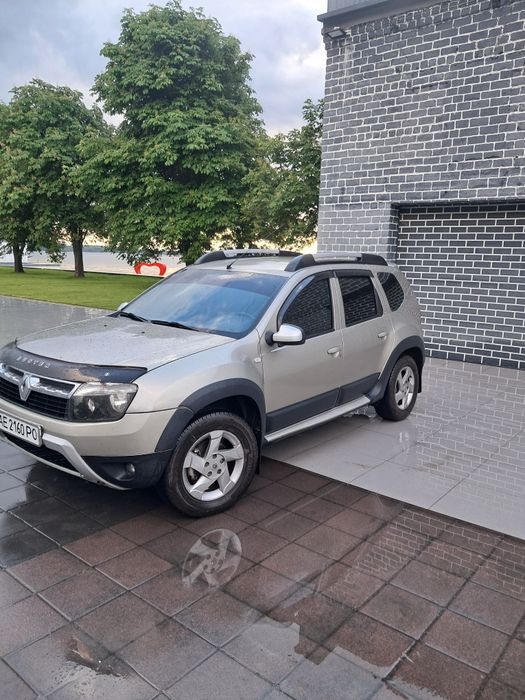 Продам Рено Дастер 4×4 дізель в хорошому стані.