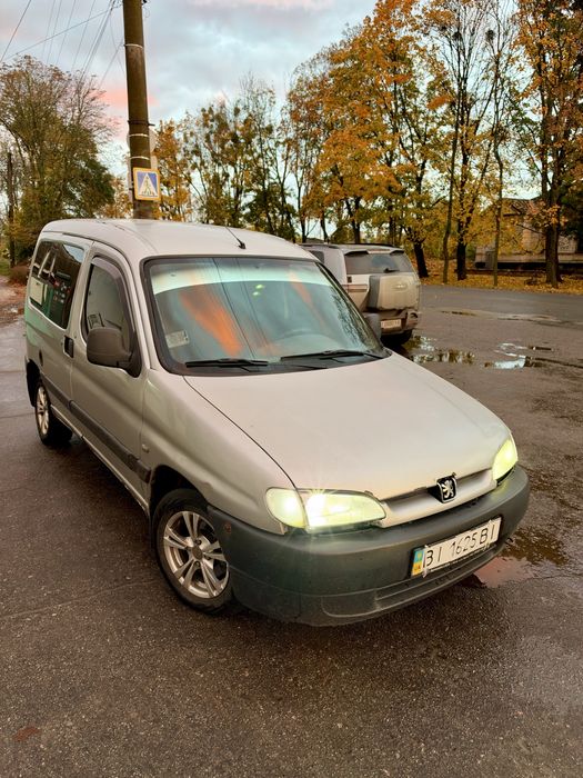 Продам дизельного каблучка Пежо Партнер