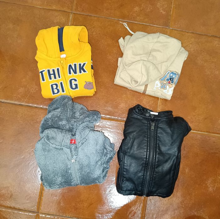 Roupa menino 6-9 meses 58 peças Negociável