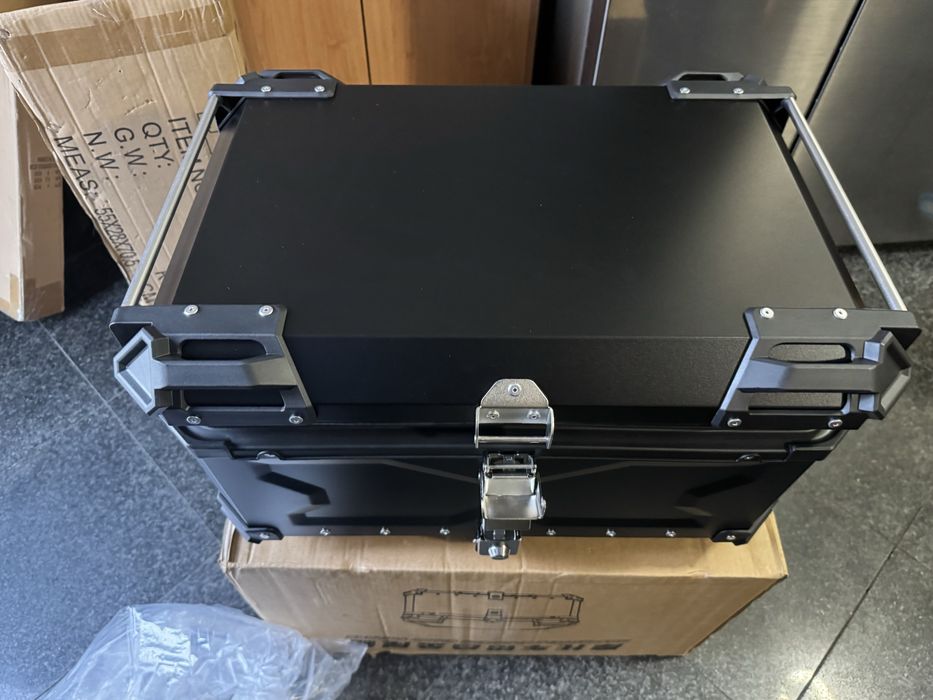 Top Case 65l em Aluminio preto ou cinzento - Novas