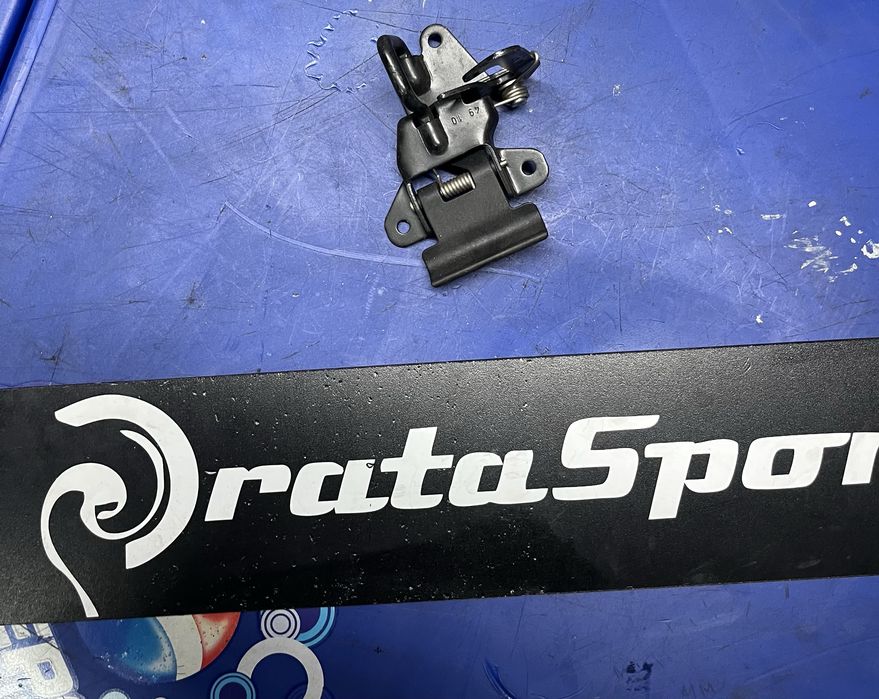 Fecho do capot Audi A3 8L