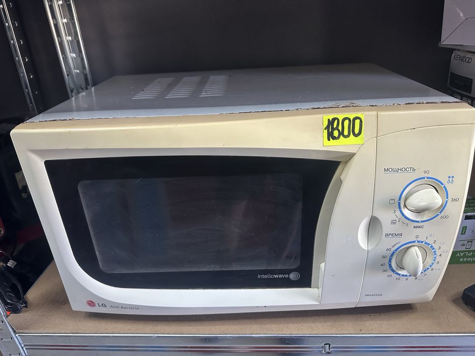 Мікрохвильова піч “LG”