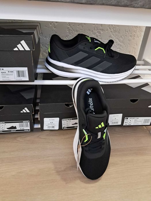 Кросівки adidas 44р. ОРИГІНАЛ