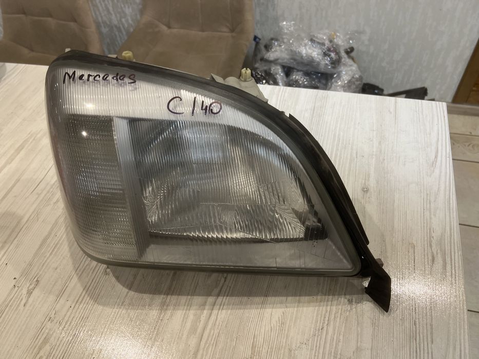 Mercedes-Benz W140 Coupe cl правая фара Glass Bosch 1305544172