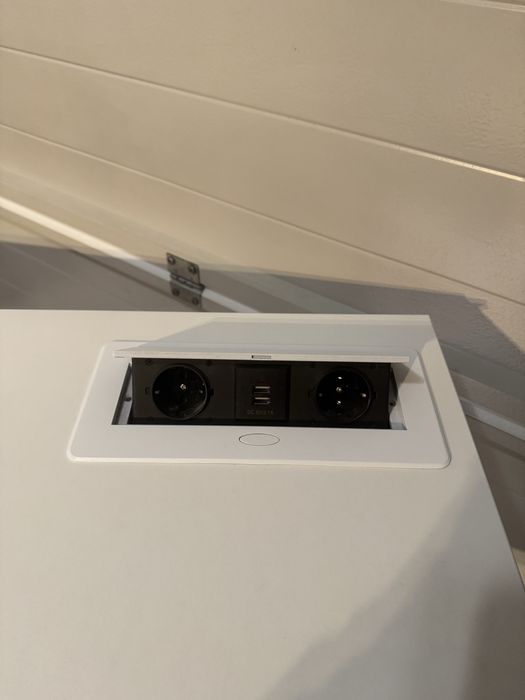 Biurko, Fast USB, Ładowarka Indukcyjna