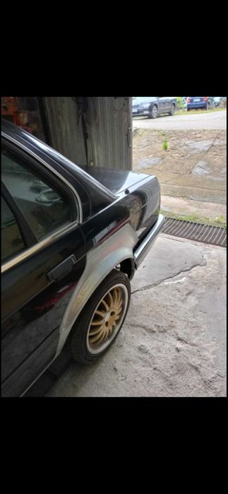 BMW seria 3 E30 320i