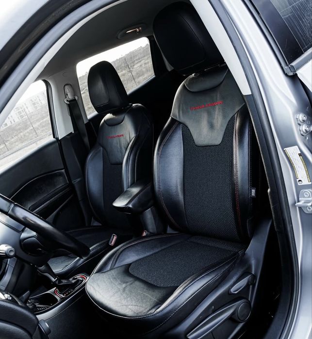 Продам машину jeep compas trailhawk