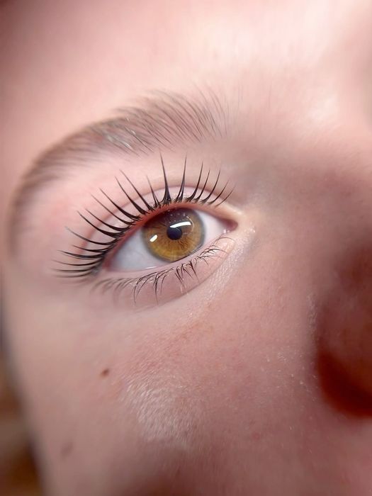 Modelos lash Lifting