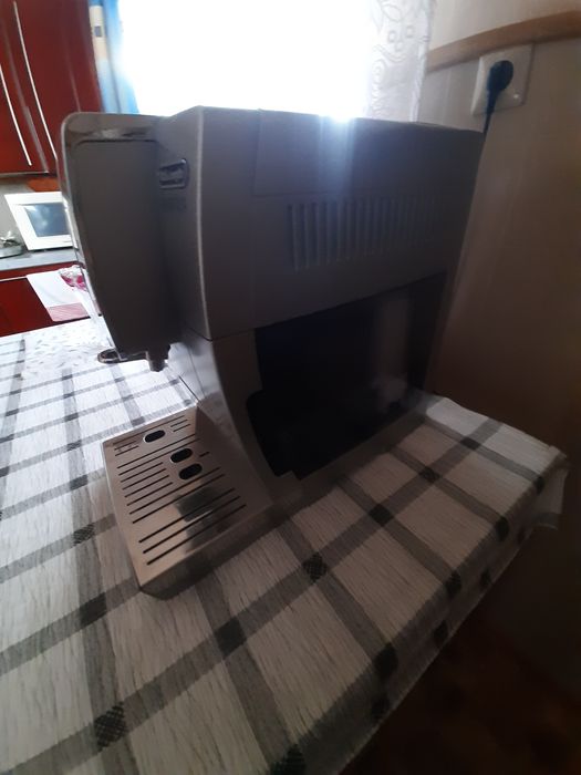 Ekspres do kawy DELONGHI Dinamica ECAM 350.75.S