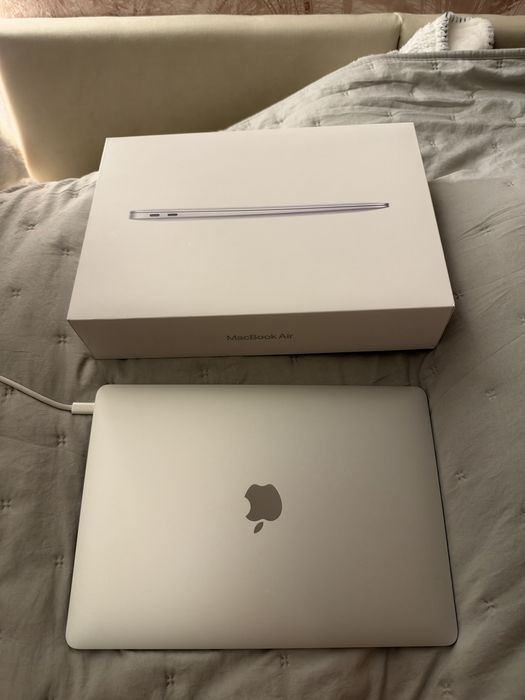 Macbook Air 2020 M1 Kondycja Baterii 92%