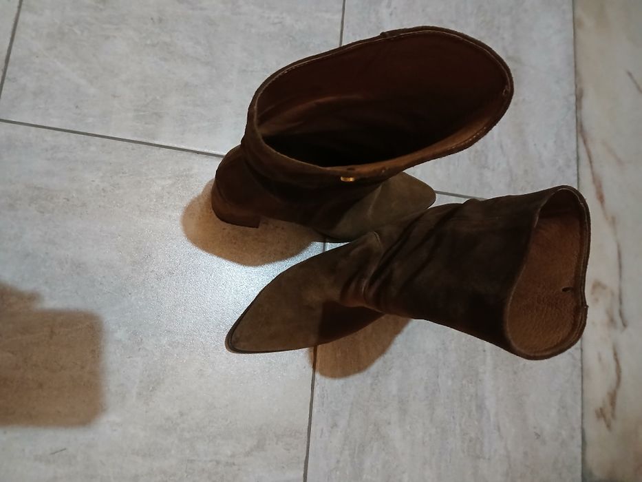 Botas da marca Ruika