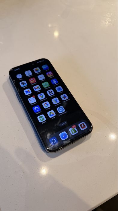 Iphone 16 pro max IMACULADOS