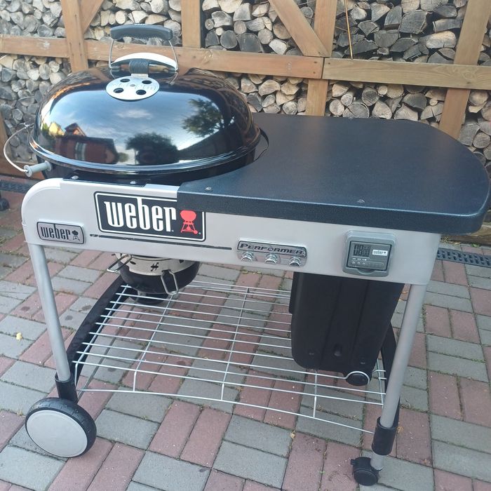 Гриль Weber Performer GBS 57cm