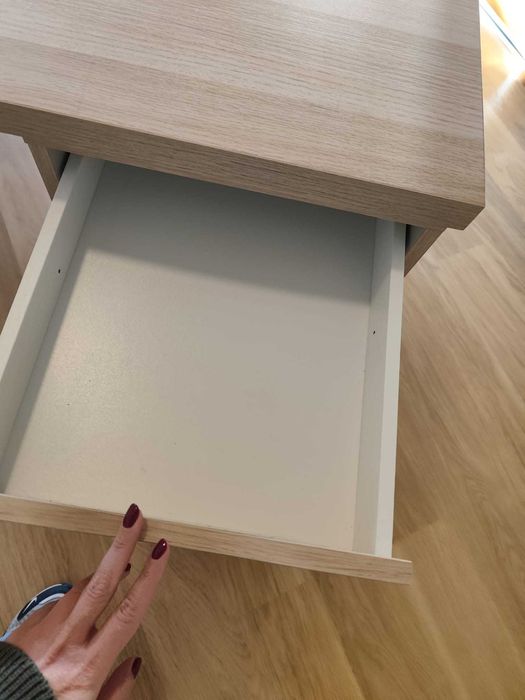Secretária IKEA como nova
