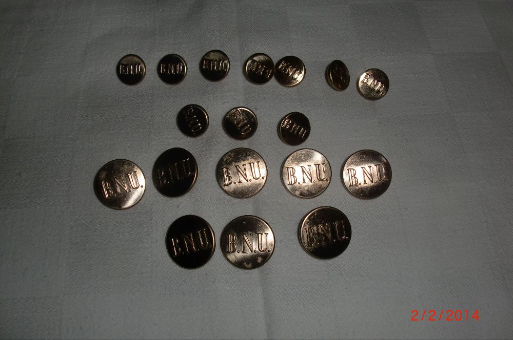 Botões antigos farda banco BNU