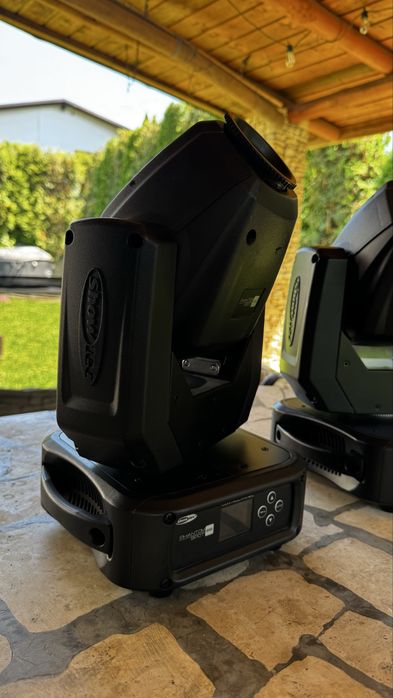 Showtec Phantom 65 głowice ruchome