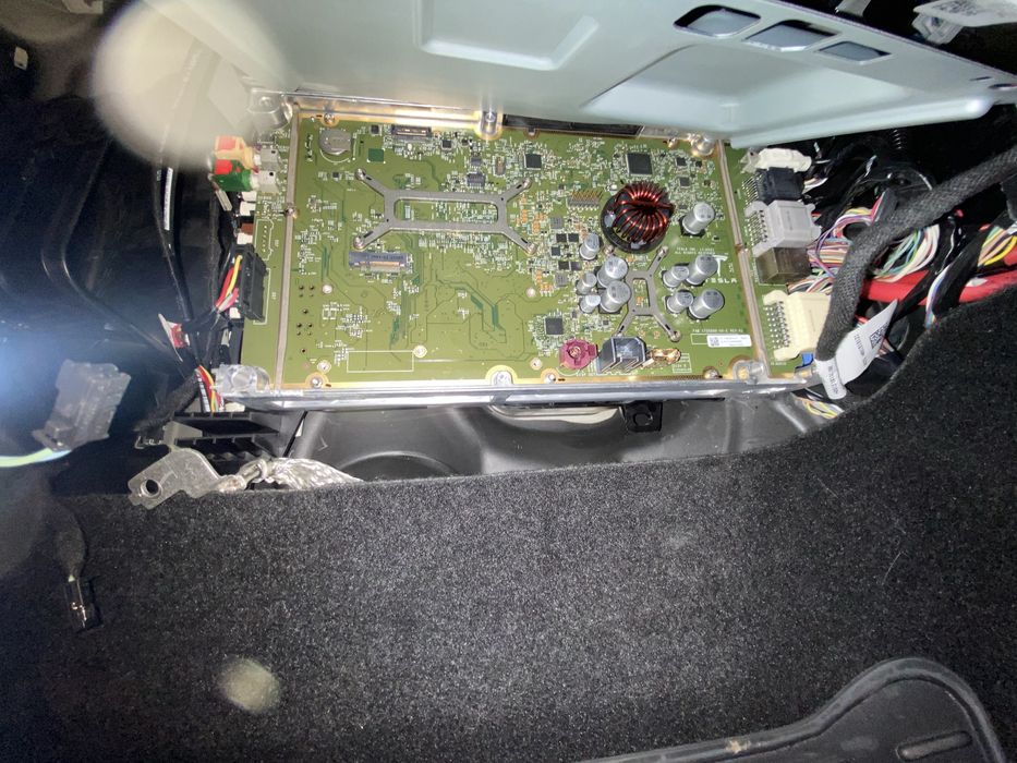 Tesla діагностика, кодування блоків, додавання ключів, відновл. та ін.