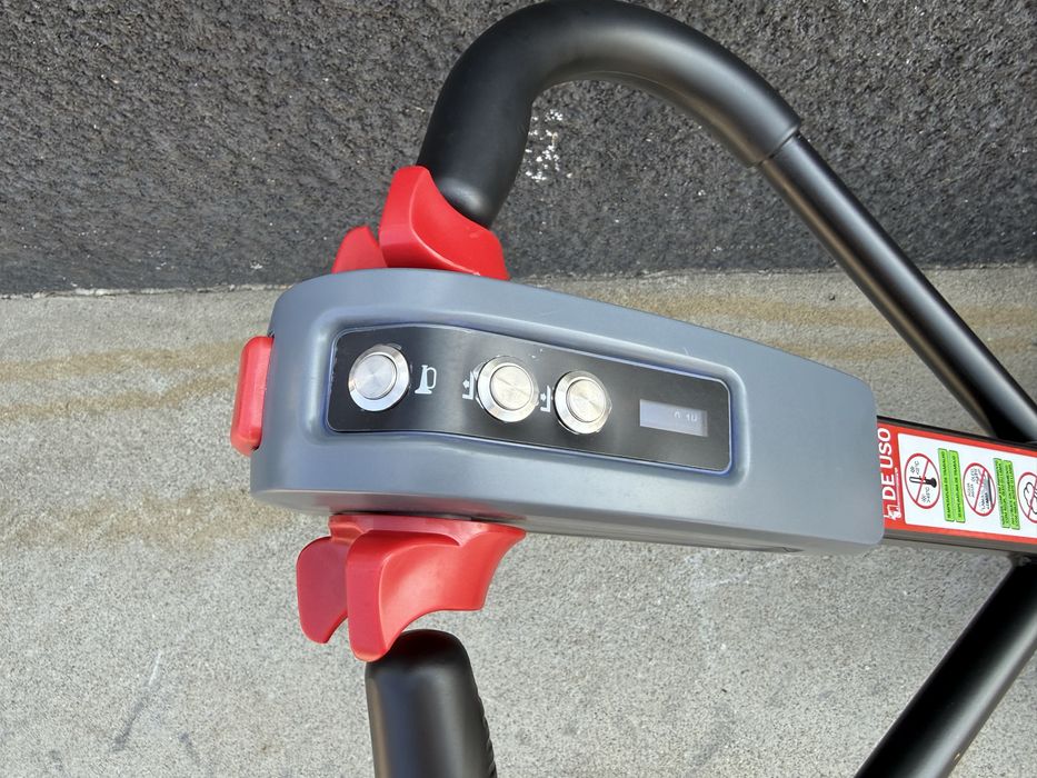 Porta paletes eletrico 2000 kg