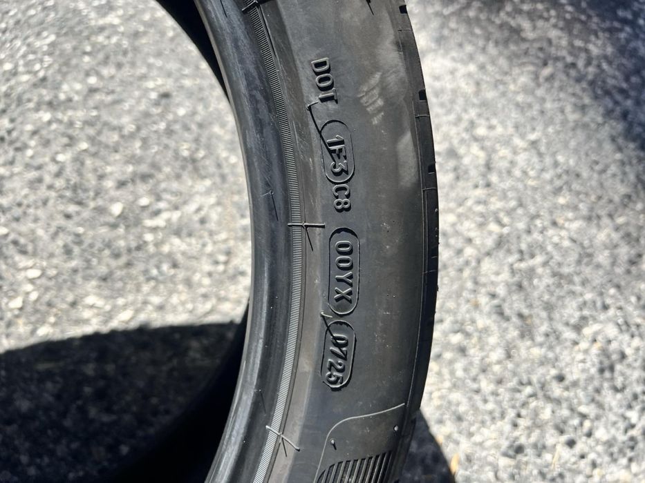 275/35/21 Michelin 2 pneus