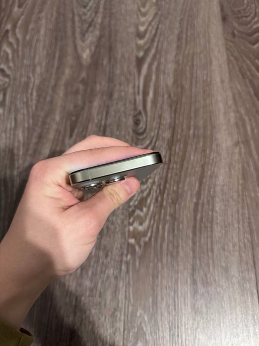 iPhone 15 Pro 256 GB E sim Bypass