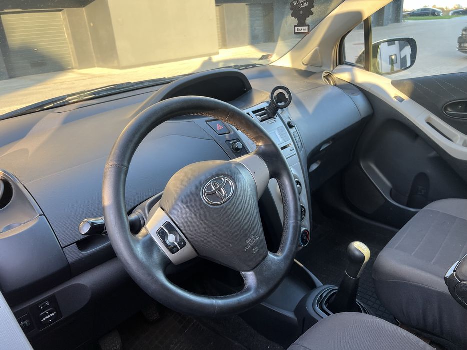 Toyota Yaris 1.3 Klimatyzacja Salon PL
