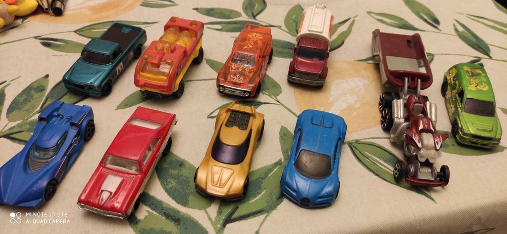 Zestaw aut hot wheels resoraki autka