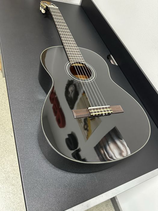 Yamaha C40 Black - класична гітара + чохол, ідеальний стан