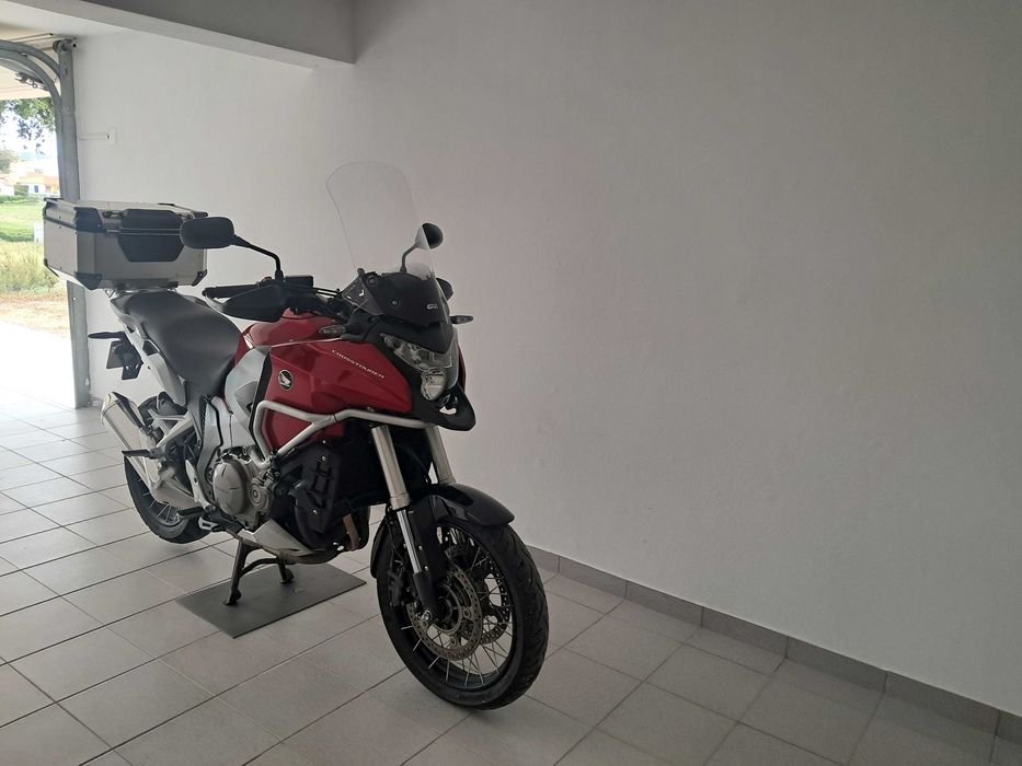 Honda Crosstourer 1200 "imaculada"