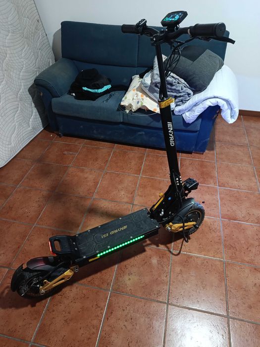 Scooter elétrica 2.400w