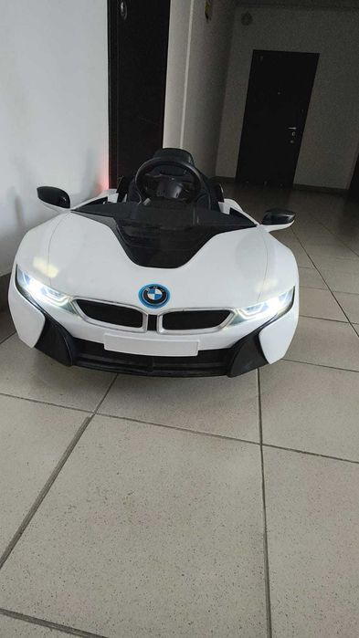 Дитячій електомобіль BMW I8