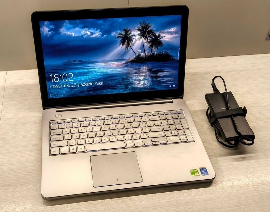 Laptop Dell Inspiron Intel i7 8Gb RAM + Nvidia GT 750M 2Gb WIFI BT - stan idealny