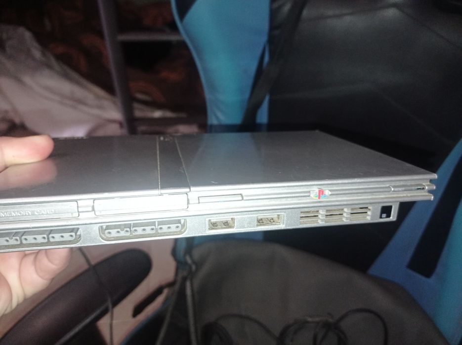 Ps2  com cabos usada mas em bom estado