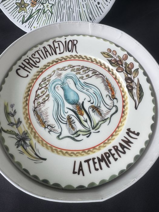 Talerze dior zestaw 4 sztuki nowy pudelko swieta wigilia prezet