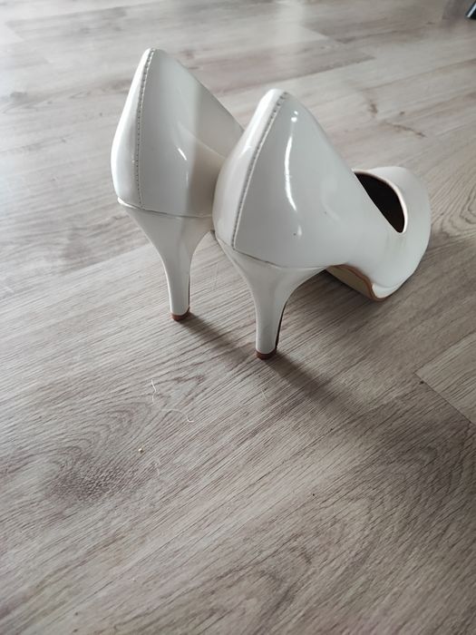 Sprzedam buty w bardzo dobrym stanie 38