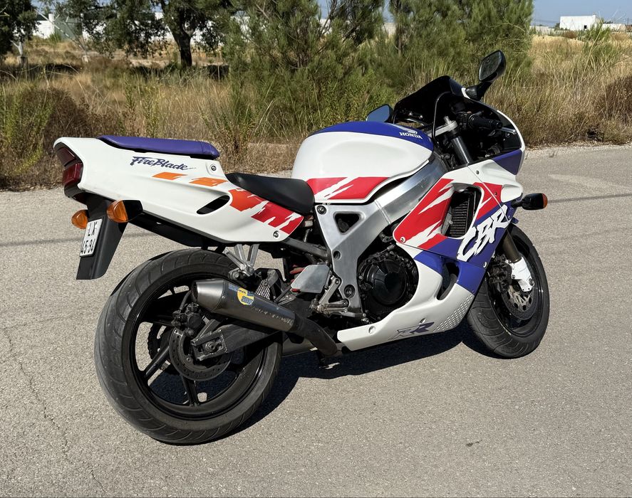 Honda cbr900rr sc28 nacional