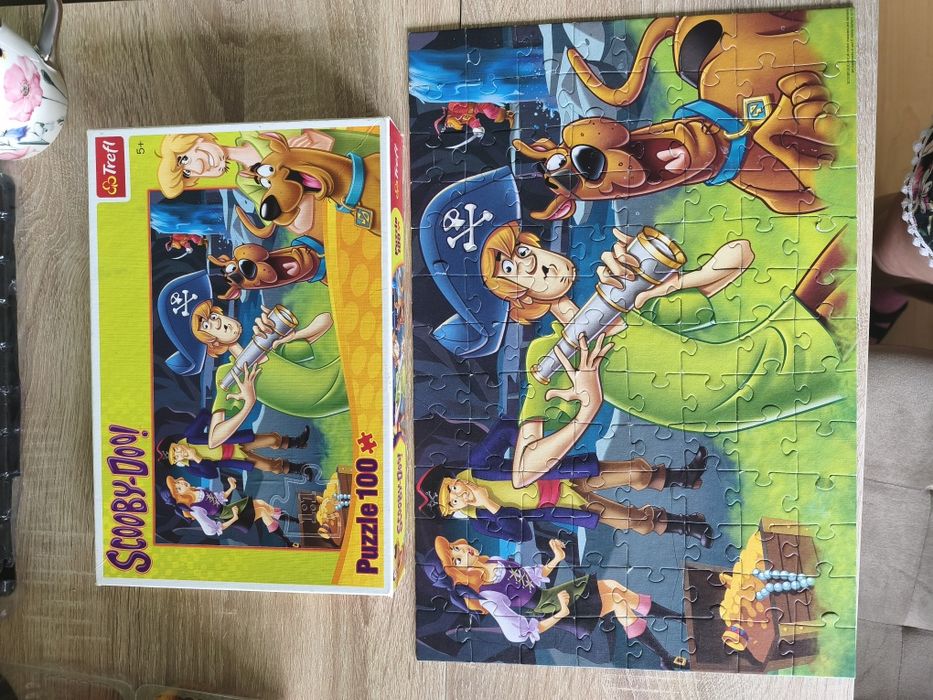 Zestaw puzzli stan bardzo dobry