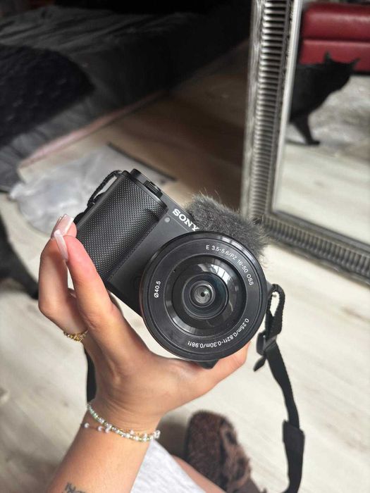Câmara Sony ZV-E10