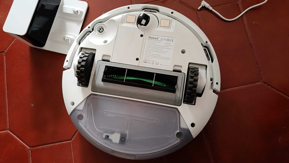 Robot aspirador Roomba Combo Essencial