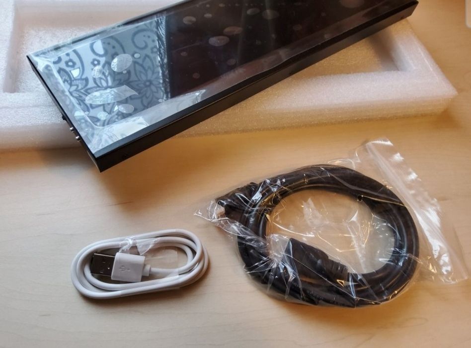 Сенсорный Монитор 12.6 дюймов