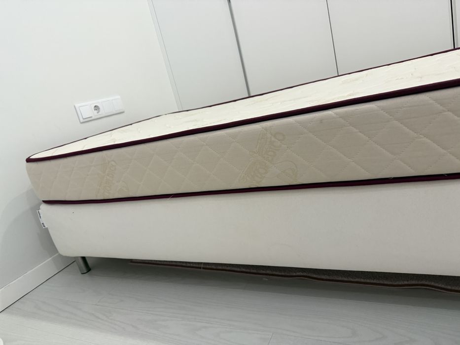 Sommier com colchao NOVO