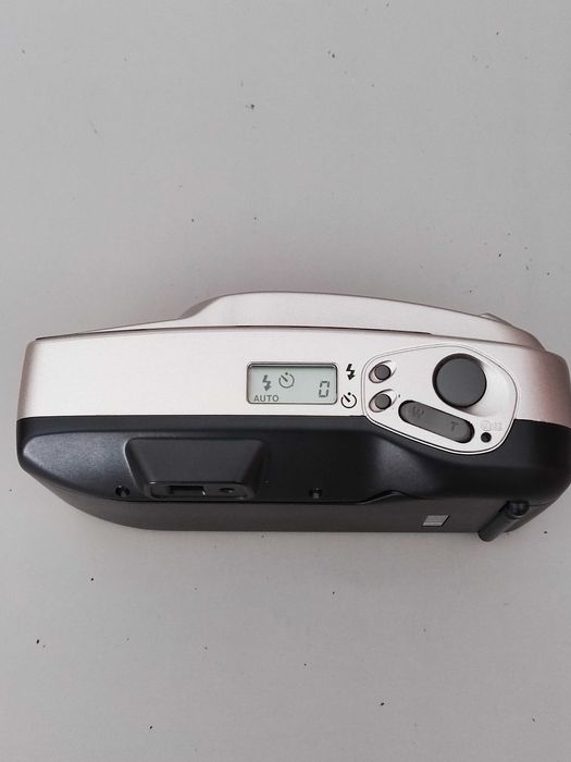 Minolta Riva Zoom 70 – Camara Analógica