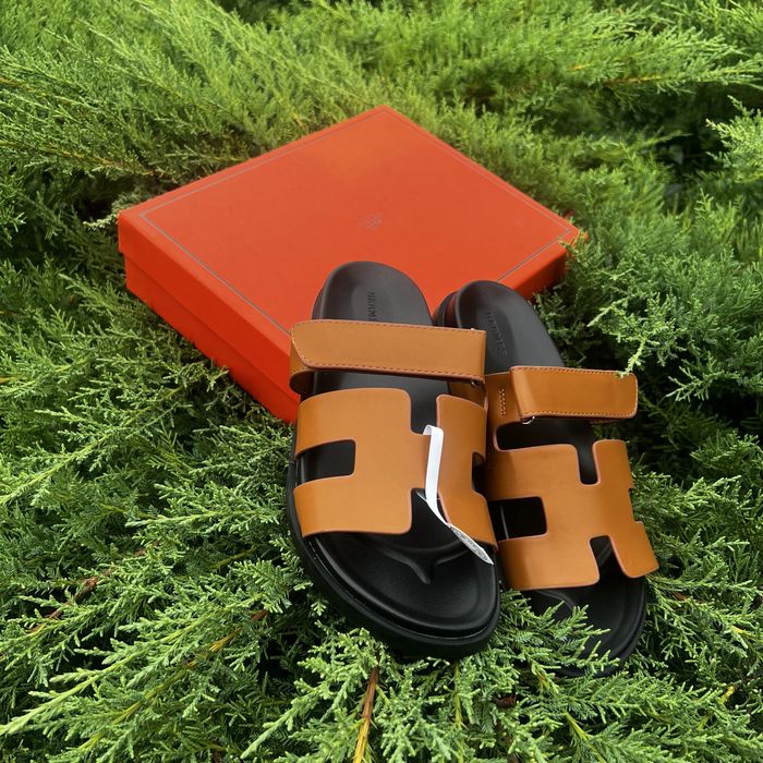 Hermes коричневі slippers шльопки Ермес шоколадний колір шкіра
