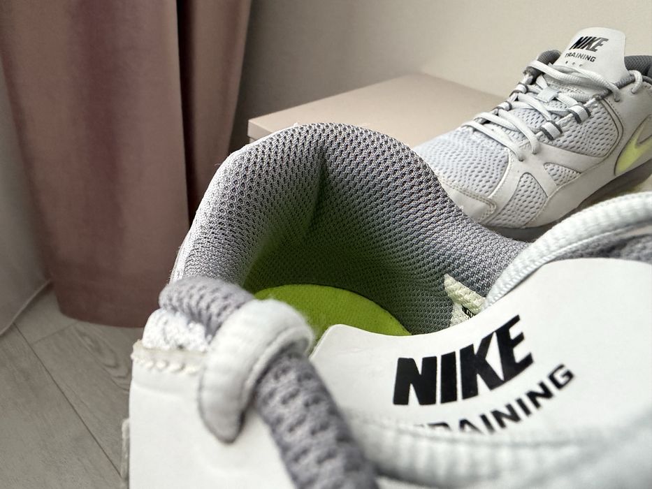 Nike Air Max Compete TR  розмір 42,5