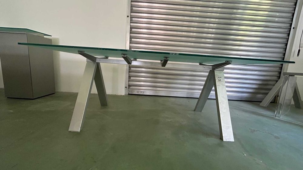 Stół szklany przezroczysty WALTER KNOLL